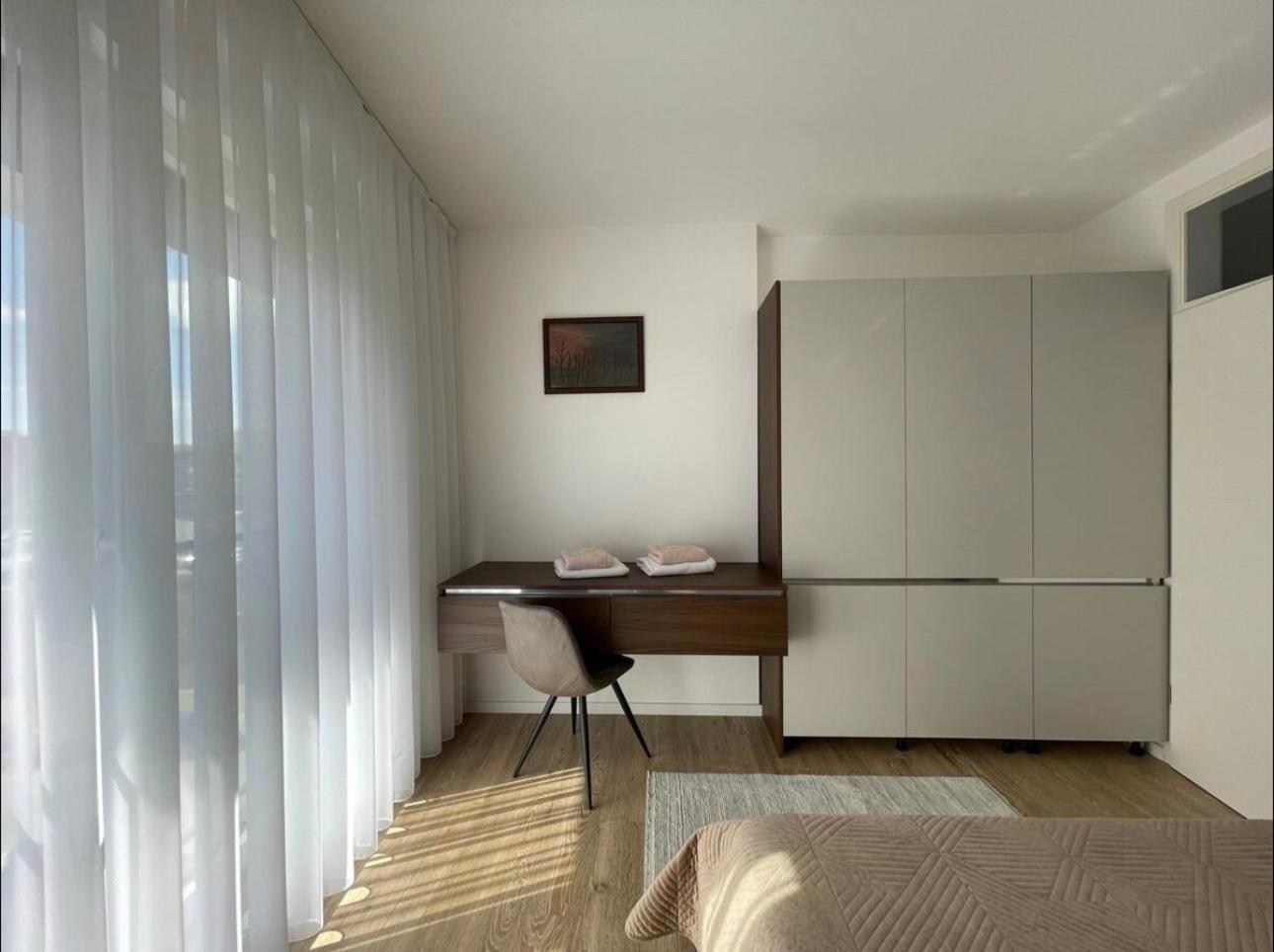 Airstay Priština Exteriér fotografie